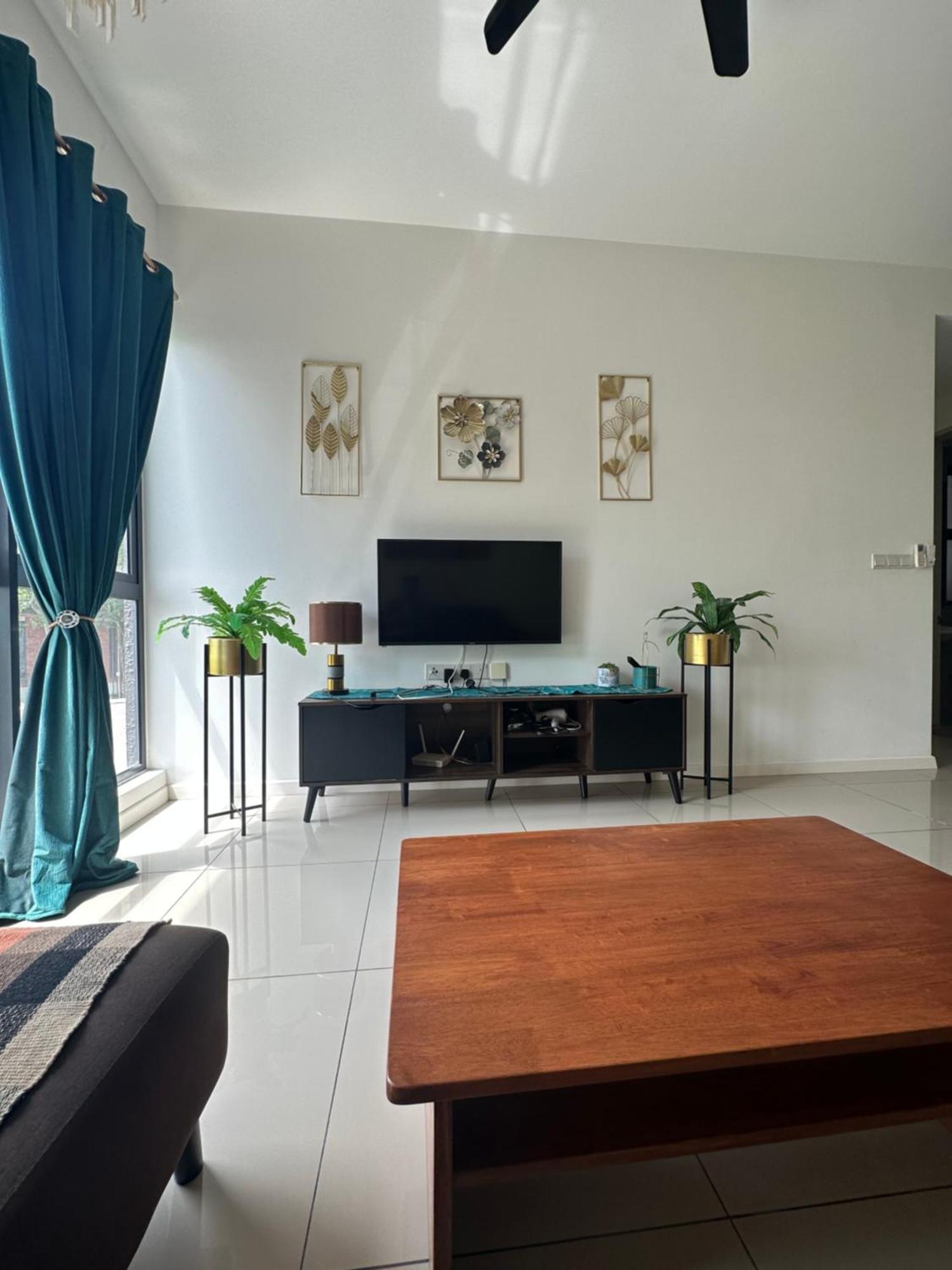 The Clio 2 Residences, Beside Conezion, Beside Ioi City Mall, Opposite Serdang Hospital, Beside Uniteen And Upm, Путраджая Экстерьер фото